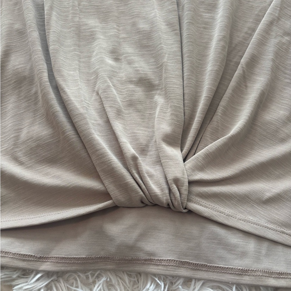 Green Envelope Taupe Twist Front Top XL Neutral Basic Short Sleeve Blouse - Picture 6 of 8
